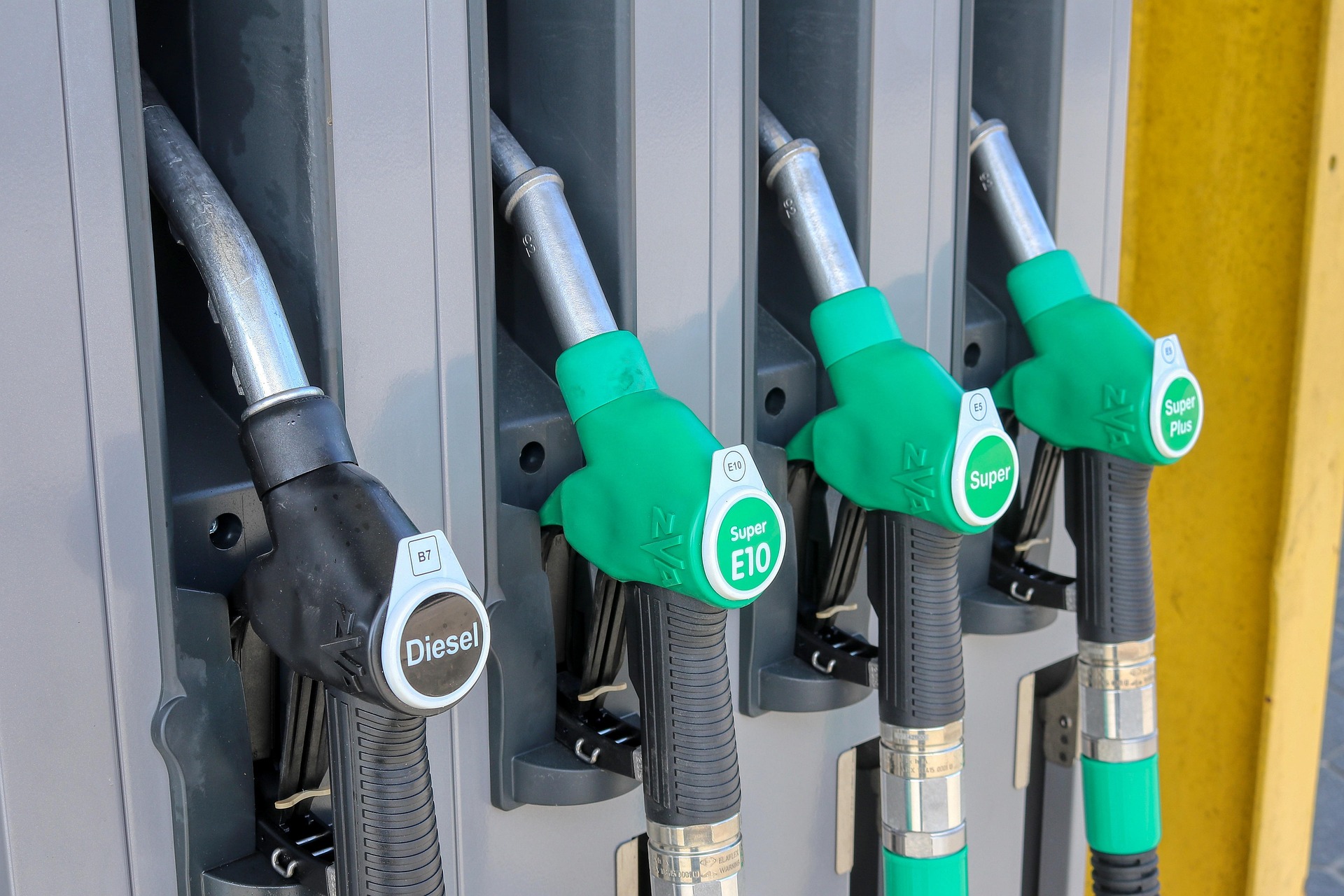 Comprendre les fluctuations des prix des carburants en Belgique
